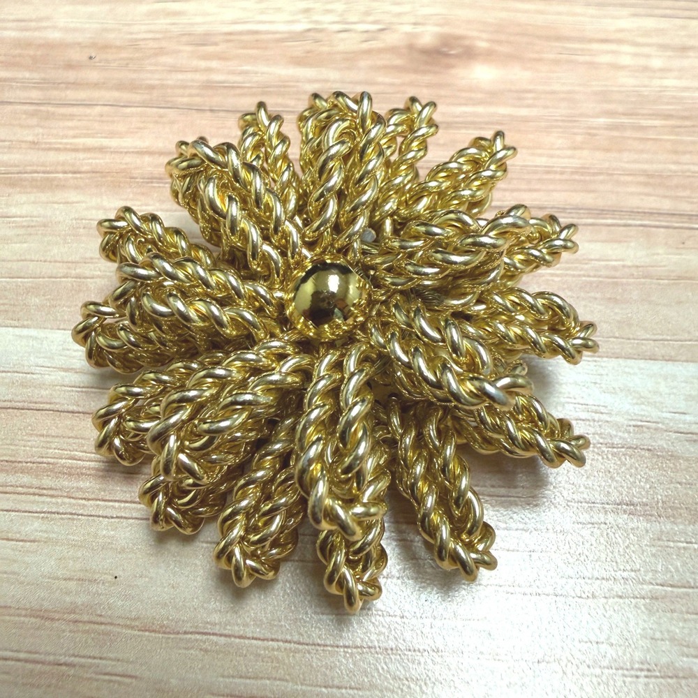 Vintage Gold Tone Twisted Rope Chain Sunburst Floral Brooch Pin 2.25"